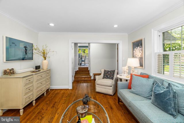 1000 W BRADDOCK RD, Alexandria, VA 22302