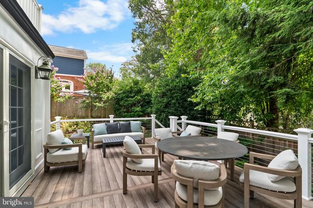 1000 W BRADDOCK RD, Alexandria, VA 22302