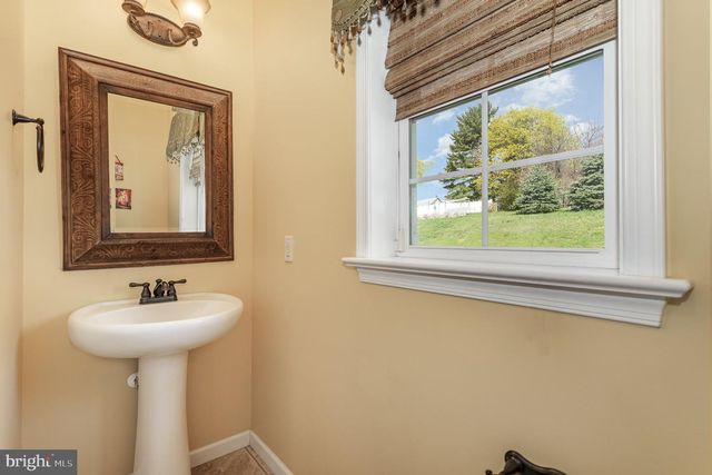 6234 MANOR HILL CIRCLE, Harrisburg, PA 17111