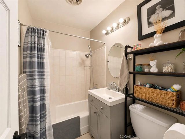 3942 Gleason Street, Los Angeles, CA 90063
