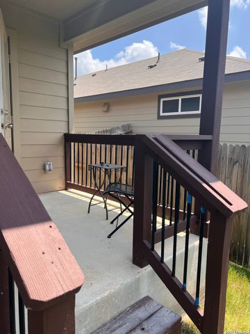 4910 Practice Grn, San Antonio, TX 78261