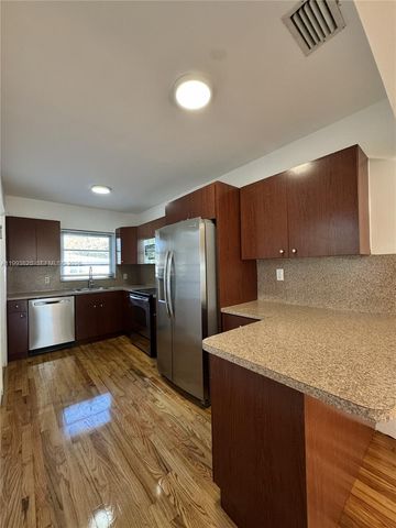 5353 SW 6th St -, Miami, FL 33134