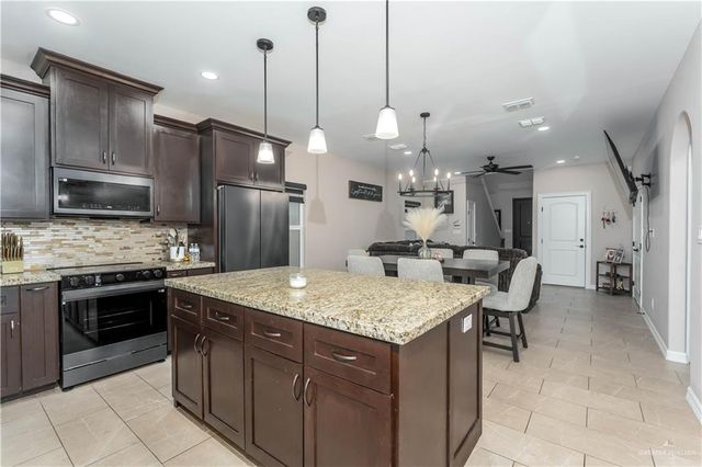 709 La Laguna Road, Mission, TX 78572