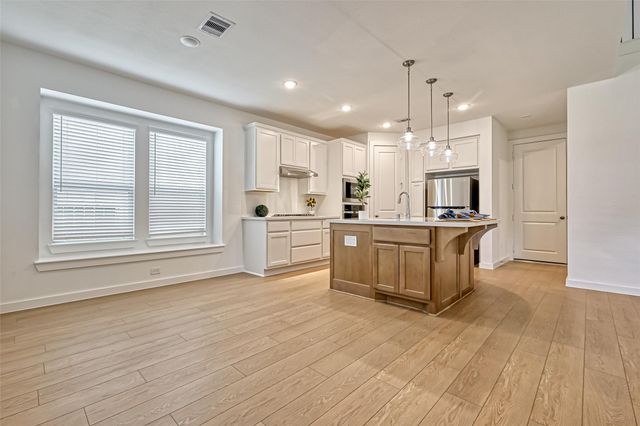 323 Highland Bayou Drive, Conroe, TX 77304