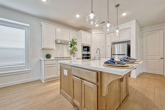 323 Highland Bayou Drive, Conroe, TX 77304