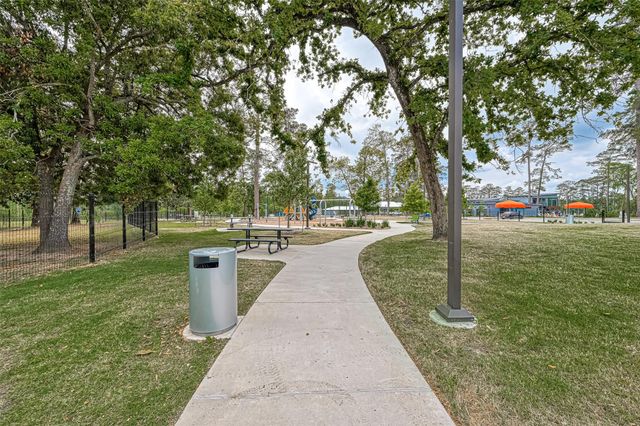 323 Highland Bayou Drive, Conroe, TX 77304