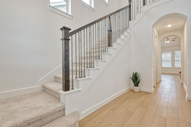 323 Highland Bayou Drive, Conroe, TX 77304
