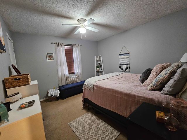 432 N Roosevelt St, Lindsborg, KS 67456