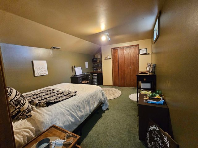 432 N Roosevelt St, Lindsborg, KS 67456