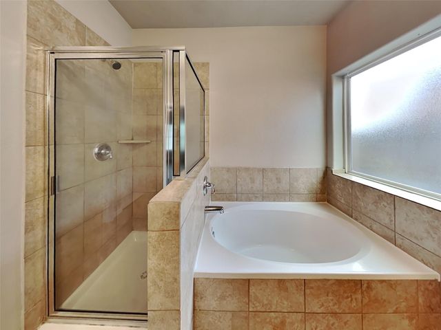 18468 Sunrise Maple Drive, Montgomery, TX 77316