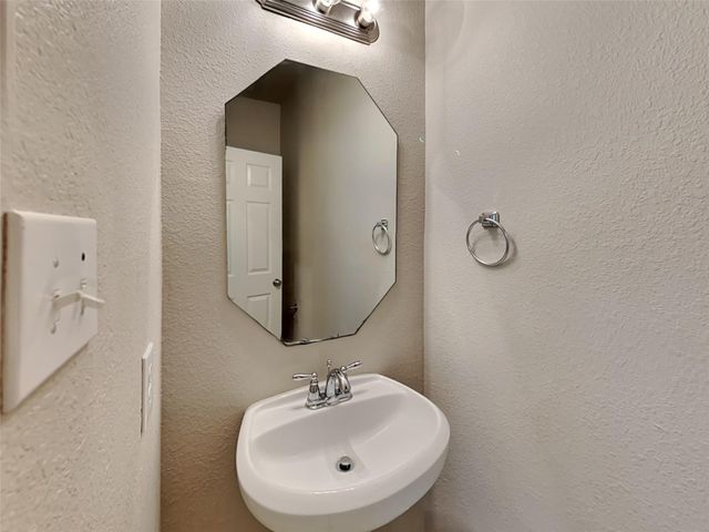 18468 Sunrise Maple Drive, Montgomery, TX 77316