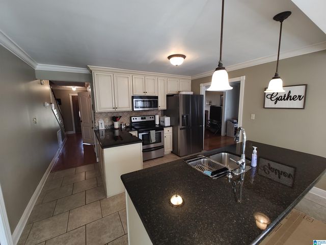 1840 PLEASANT RIDGE DRIVE, Sylacauga, AL 35150