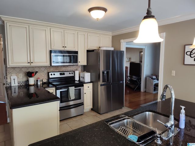 1840 PLEASANT RIDGE DRIVE, Sylacauga, AL 35150