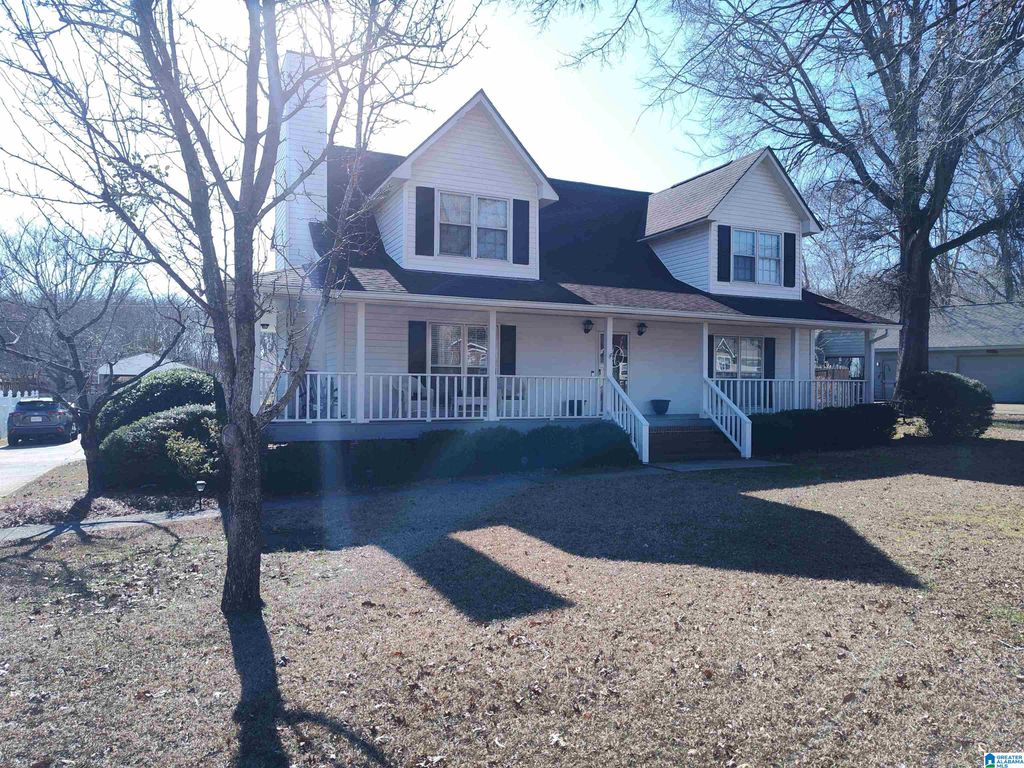 1840 PLEASANT RIDGE DRIVE, Sylacauga, AL 35150