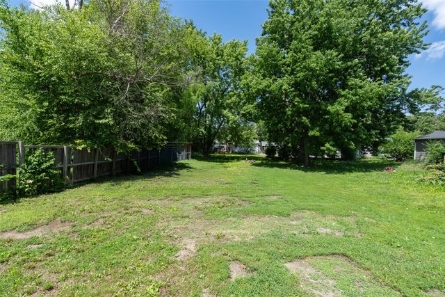 2810 Easton Boulevard, Des Moines, IA 50317