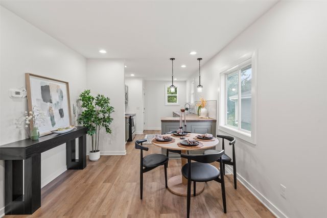 2810 Easton Boulevard, Des Moines, IA 50317