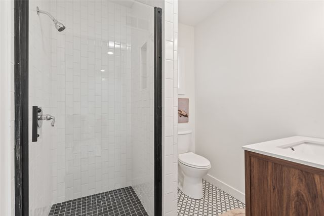 2810 Easton Boulevard, Des Moines, IA 50317