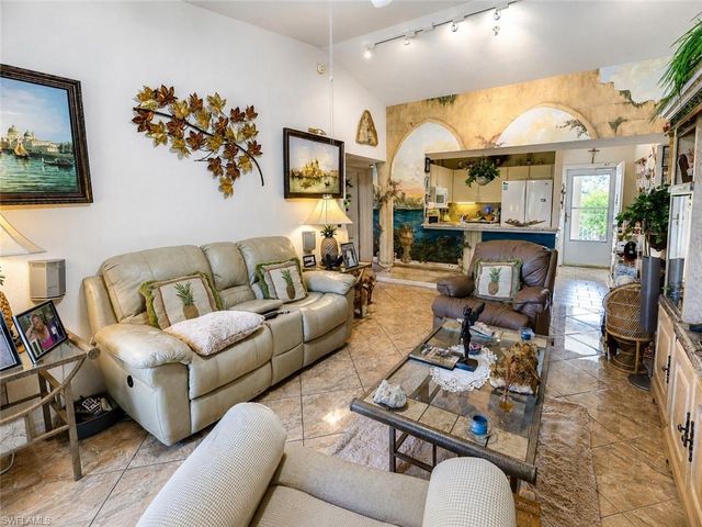 8294 Key Royal CIR 1631, Naples, FL 34119