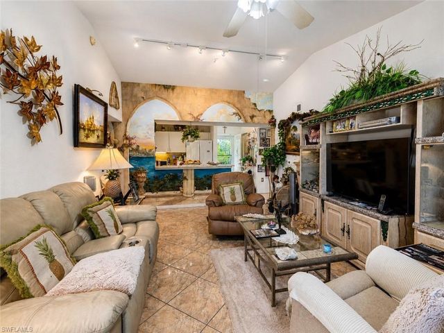 8294 Key Royal CIR 1631, Naples, FL 34119