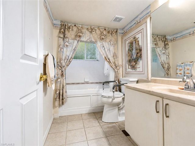 8294 Key Royal CIR 1631, Naples, FL 34119