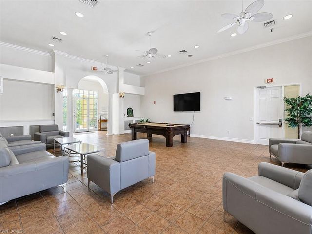 8294 Key Royal CIR 1631, Naples, FL 34119