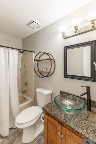 1735 Nottingham Drive SW, Decatur, AL 35603