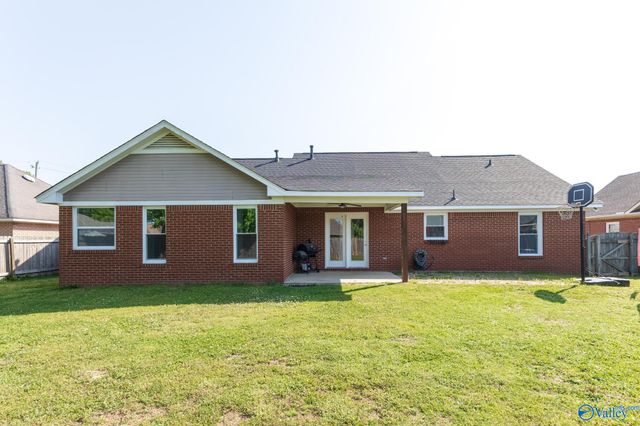 1735 Nottingham Drive SW, Decatur, AL 35603
