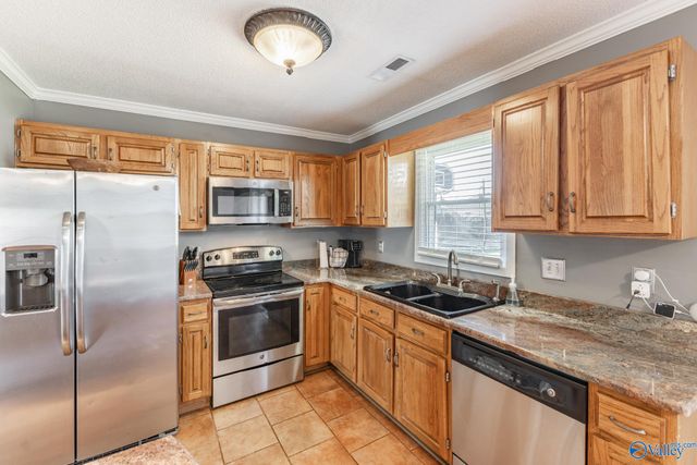 1735 Nottingham Drive SW, Decatur, AL 35603