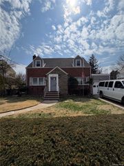 61 Hollywood Avenue, Lynbrook, NY 11563