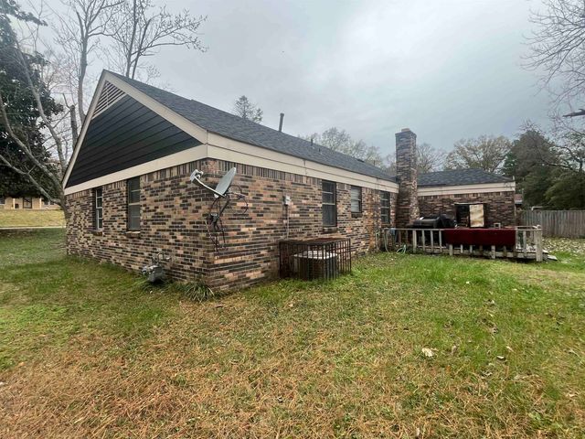 3010 FALKIRK RD, Memphis, TN 38128