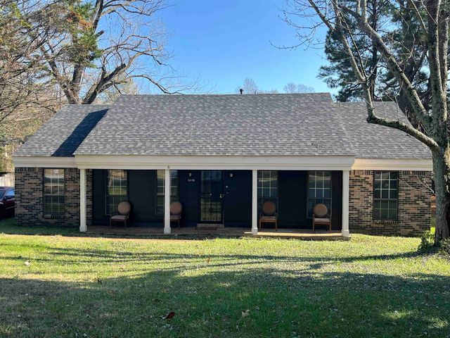 3010 FALKIRK RD, Memphis, TN 38128