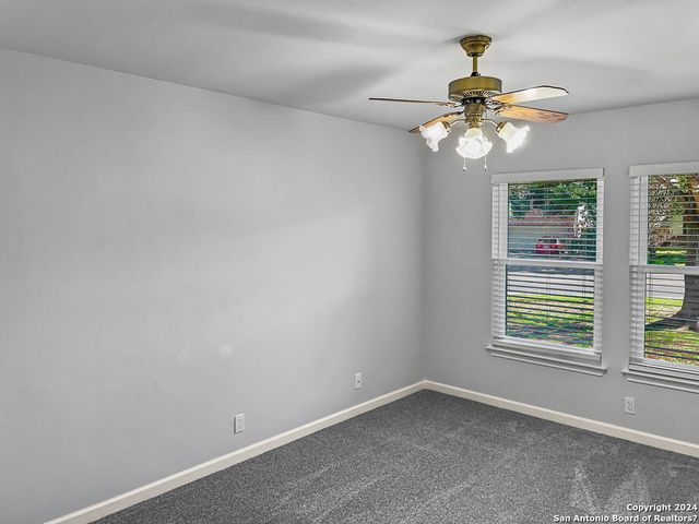 13211 HUNTSMAN RD, San Antonio, TX 78249