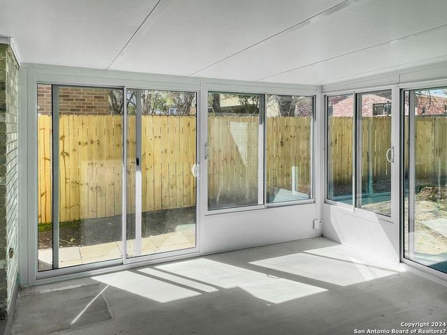 13211 HUNTSMAN RD, San Antonio, TX 78249