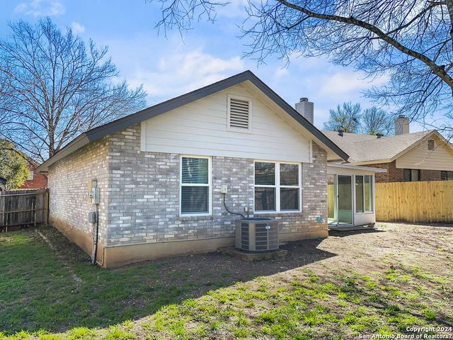 13211 HUNTSMAN RD, San Antonio, TX 78249