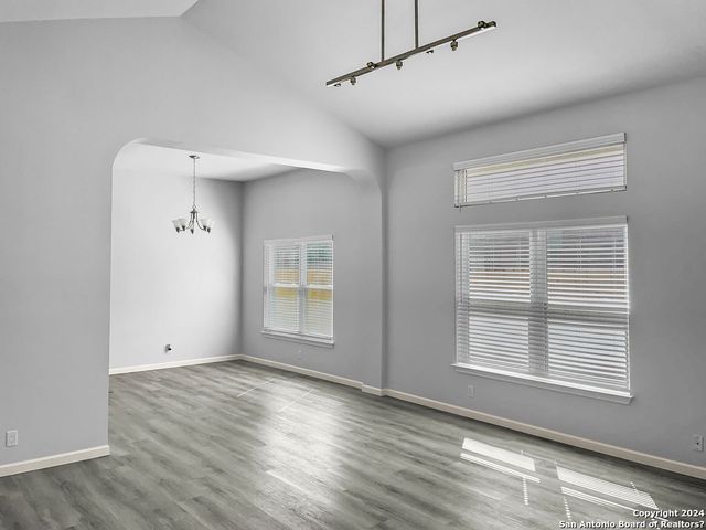 13211 HUNTSMAN RD, San Antonio, TX 78249