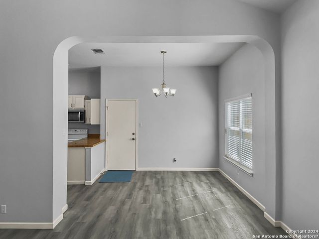 13211 HUNTSMAN RD, San Antonio, TX 78249