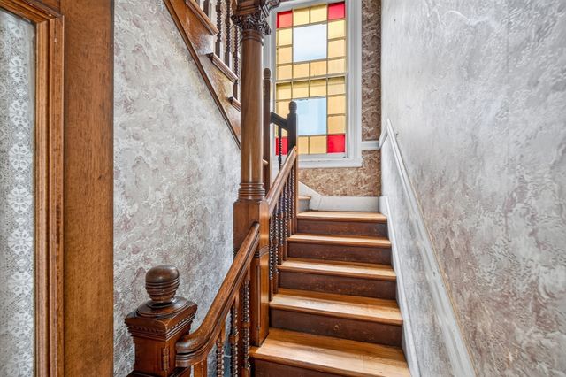 36 Mayfield 2, Boston, MA 02125