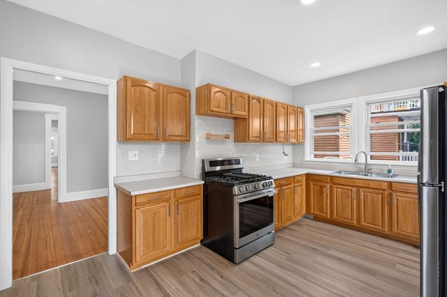 36 Mayfield 2, Boston, MA 02125
