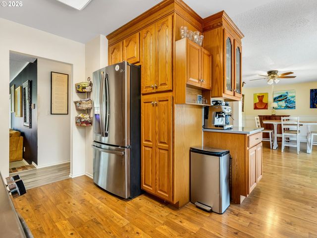 364 ALPINE St, Seaside, OR 97138
