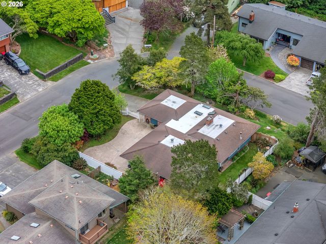 364 ALPINE St, Seaside, OR 97138