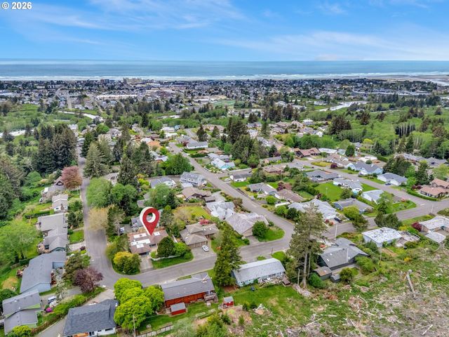 364 ALPINE St, Seaside, OR 97138