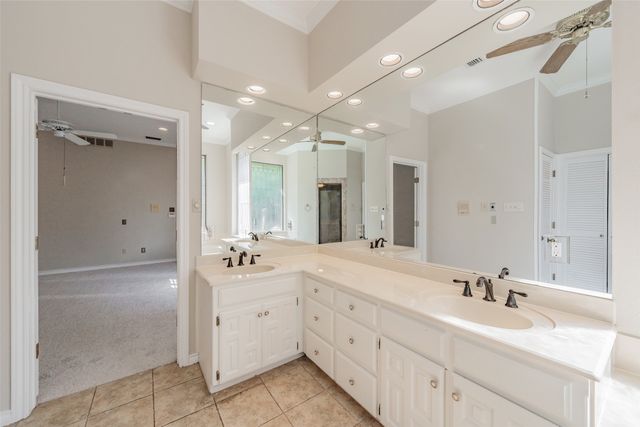 6010 Millwood Drive, Arlington, TX 76016