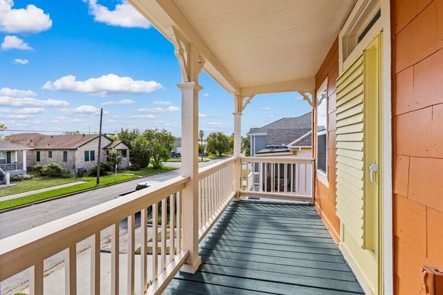 4318 Avenue K, Galveston, TX 77550