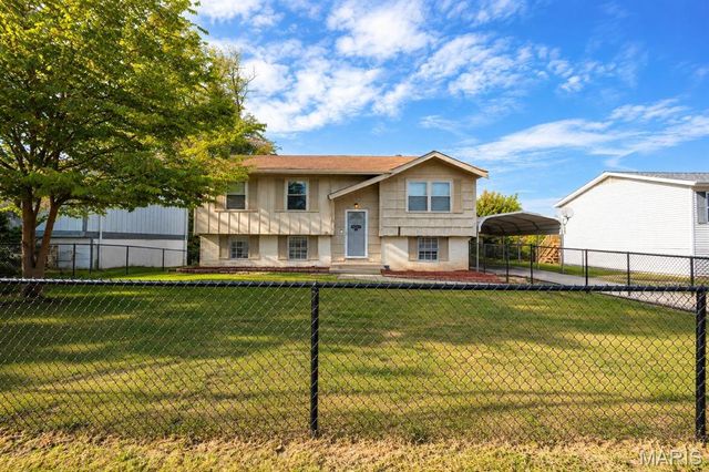 312 Big Arch Road, Godfrey, IL 62035