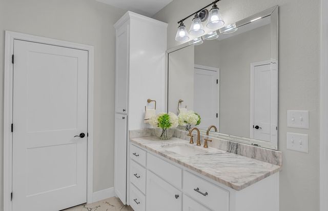 195 Rayford Drive, Lorena, TX 76655