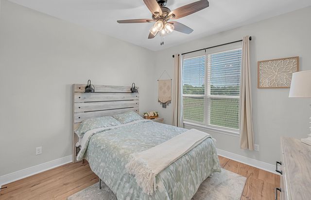 195 Rayford Drive, Lorena, TX 76655