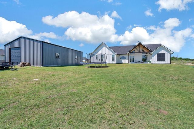 195 Rayford Drive, Lorena, TX 76655