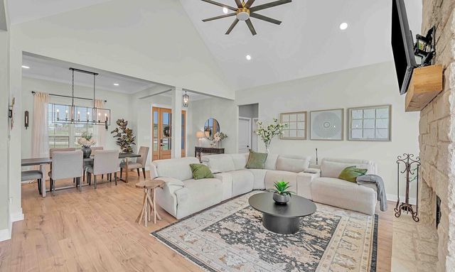 195 Rayford Drive, Lorena, TX 76655