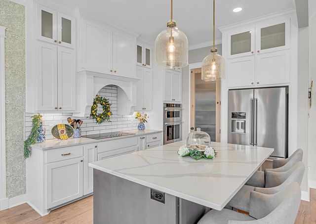 195 Rayford Drive, Lorena, TX 76655