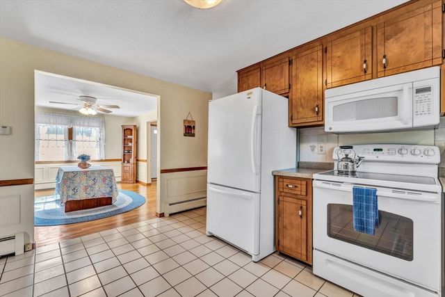 117 Elijah Childs Ln, Barnstable, MA 02632